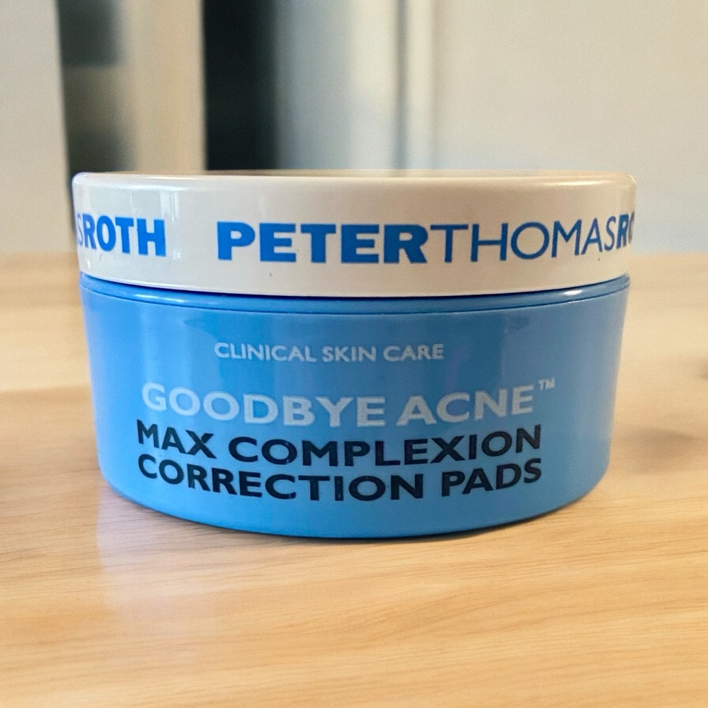 ⚫️ Peter Thomas Roth Goodbye Acne Max Complexion Correction Pads